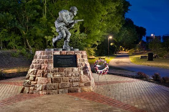 Winters Leadership Memorial at Veterans' Plaza